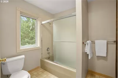 2636 SW 64th Pl, Portland, OR 97225 - Photo 37