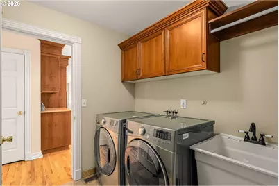 2636 SW 64th Pl, Portland, OR 97225 - Photo 31