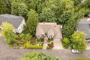 2636 SW 64th Pl, Portland, OR 97225 - Photo 23