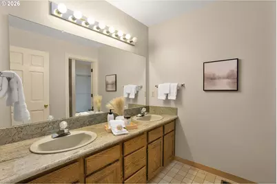 2636 SW 64th Pl, Portland, OR 97225 - Photo 33