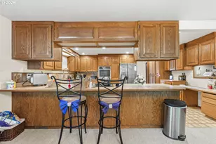 2595 Brussells St, North Bend, OR 97459 - Photo 9