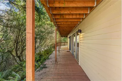 2595 Brussells St, North Bend, OR 97459 - Photo 31