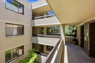 600 SE Marion St, Portland, OR 97202 - Photo 31