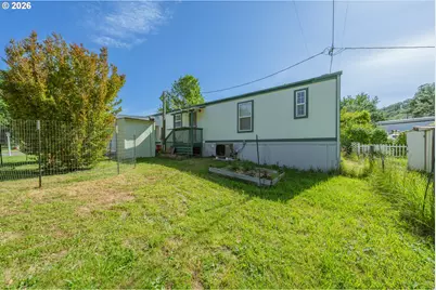 95 Athena Ln, Roseburg, OR 97470 - Photo 29