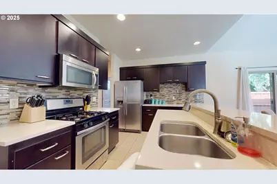 375 Mia Ln, Eugene, OR 97401 - Photo 15