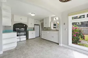 870 Hickory St NE, Salem, OR 97301 - Photo 7