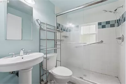 870 Hickory St NE, Salem, OR 97301 - Photo 17