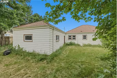 870 Hickory St NE, Salem, OR 97301 - Photo 25