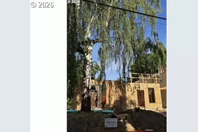 2008 SE 34th Ave, Portland, OR 97214 - Photo 1