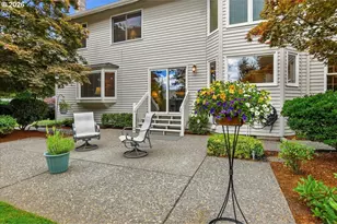 14590 SW Peachtree Dr, Portland, OR 97224 - Photo 35