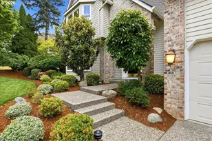 14590 SW Peachtree Dr, Portland, OR 97224 - Photo 3