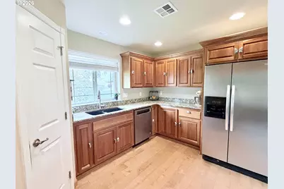 1695 NE Ruby Ct, Roseburg, OR 97470 - Photo 11