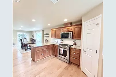 1695 NE Ruby Ct, Roseburg, OR 97470 - Photo 13