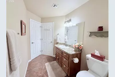 1695 NE Ruby Ct, Roseburg, OR 97470 - Photo 19