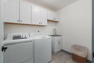7300 Valley View Dr, Pacific City, OR 97135 - Photo 11