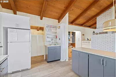 2871 NE East Devils Lake Rd, Otis, OR 97368 - Photo 11