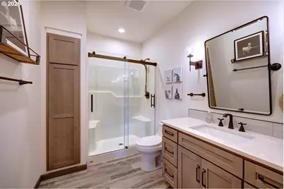 33032 Pacific Bellevue Ln, Warrenton, OR 97146 - Photo 23