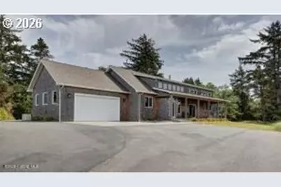 33032 Pacific Bellevue Ln, Warrenton, OR 97146 - Photo 3