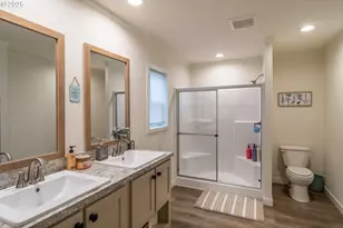 408 Whipple Ave, Drain, OR 97435 - Photo 21