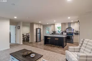 408 Whipple Ave, Drain, OR 97435 - Photo 5