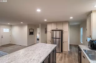 408 Whipple Ave, Drain, OR 97435 - Photo 13