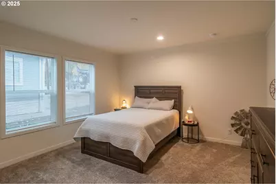 408 Whipple Ave, Drain, OR 97435 - Photo 17