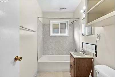 12508 NE Multnomah St, Portland, OR 97230 - Photo 11