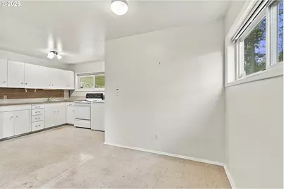 12508 NE Multnomah St, Portland, OR 97230 - Photo 7
