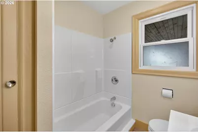 142 Holmes Ln, Oregon City, OR 97045 - Photo 37