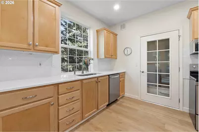 4195 Summerlinn Dr, West Linn, OR 97068 - Photo 11