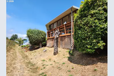 100 River Bend Rd, Reedsport, OR 97467 - Photo 7