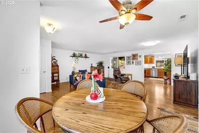 13203 NW 3rd Ct, Vancouver, WA 98685 - Photo 9