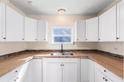 333 20th Ave, Longview, WA 98632 - Photo 11