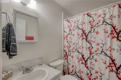 7537 N Heppner Ave, Portland, OR 97203 - Photo 29