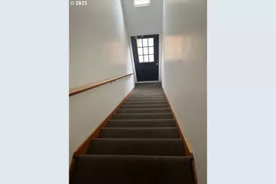 7537 N Heppner Ave, Portland, OR 97203 - Photo 5