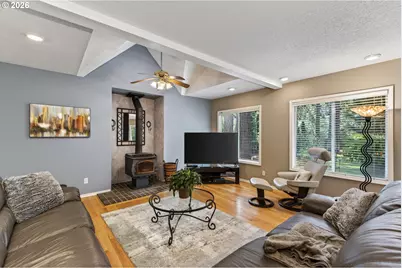 8670 SW Rogue Ln, Wilsonville, OR 97070 - Photo 19