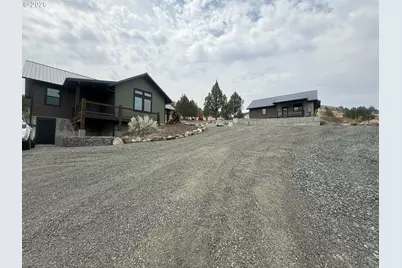 140 SE Bunchgrass Rd, John Day, OR 97845 - Photo 1