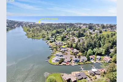 2036 NE Lagoon Ln, Lincoln City, OR 97367 - Photo 11