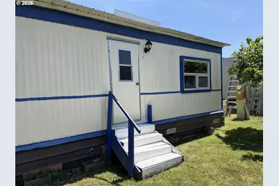 800 King St #22, Powers, OR 97466 - Photo 3