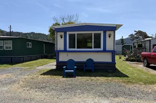 800 King St, Powers, OR 97466 - Photo 1
