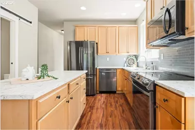 9213 N Endicott Ave, Portland, OR 97217 - Photo 11