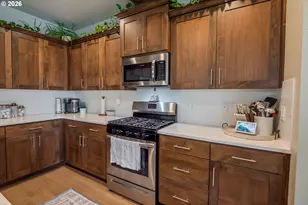 2451 W 9th Ave, Junction City, OR 97448 - Photo 13
