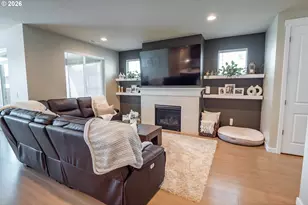 2451 W 9th Ave, Junction City, OR 97448 - Photo 7