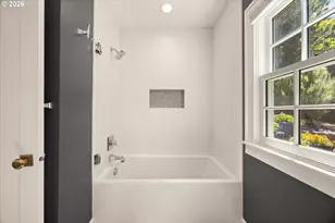 7175 S Laview Dr, Portland, OR 97219 - Photo 23