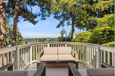 7175 S Laview Dr, Portland, OR 97219 - Photo 7