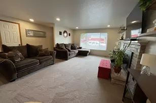 223 N 13th Ave, Cornelius, OR 97113 - Photo 11