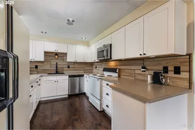 69885 Beaver Hill Dr, Rainier, OR 97048 - Photo 9