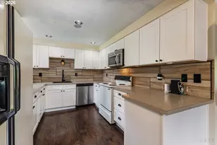 69885 Beaver Hill Dr, Rainier, OR 97048 - Photo 9