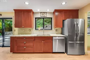 2020 Tompkins St, West Linn, OR 97068 - Photo 11
