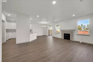 5645 Magnificence Wy, Eugene, OR 97402 - Photo 33